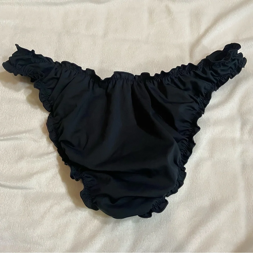Frankies Bikinis chic black